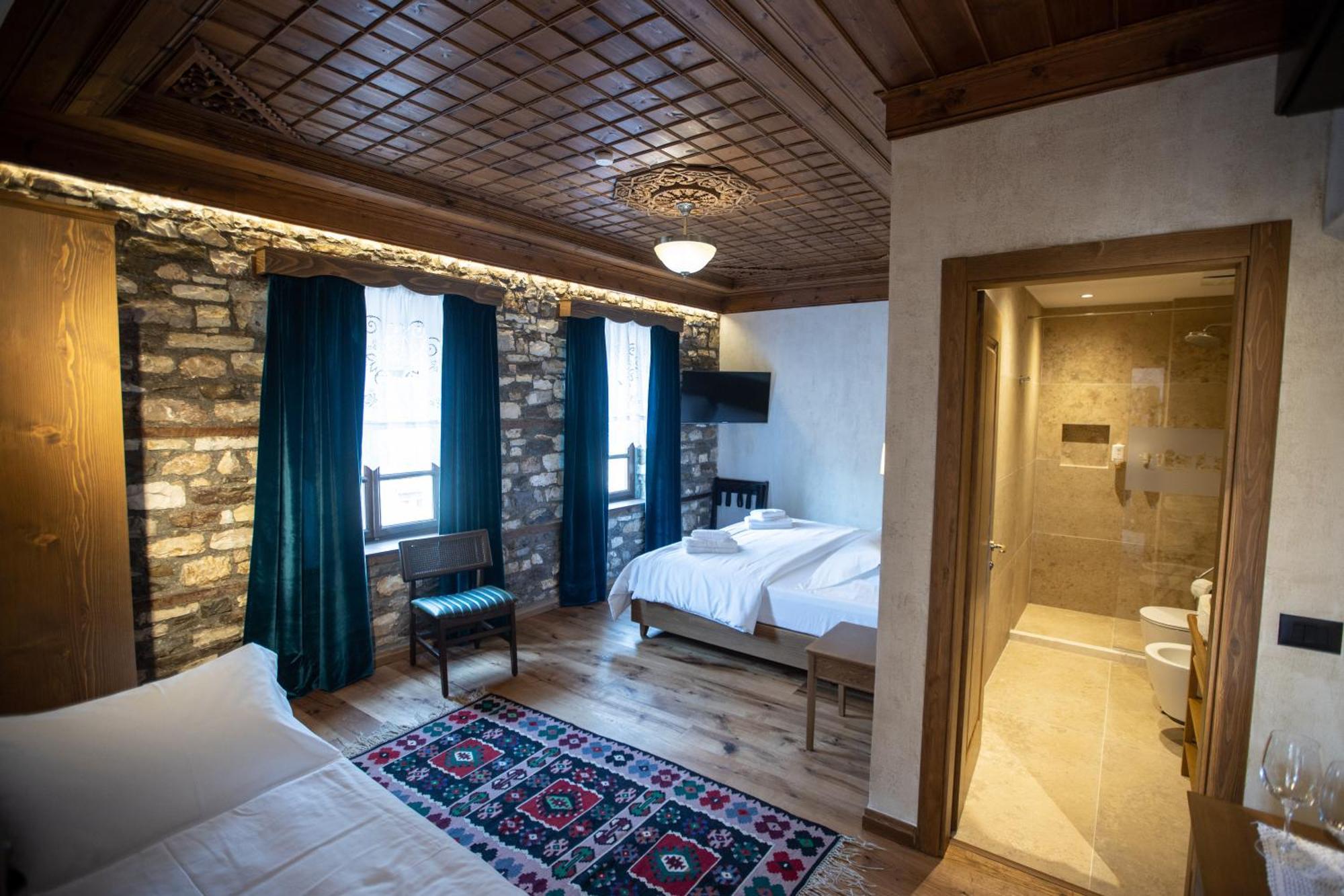 Vista Boutique Hotel Berat Exteriör bild