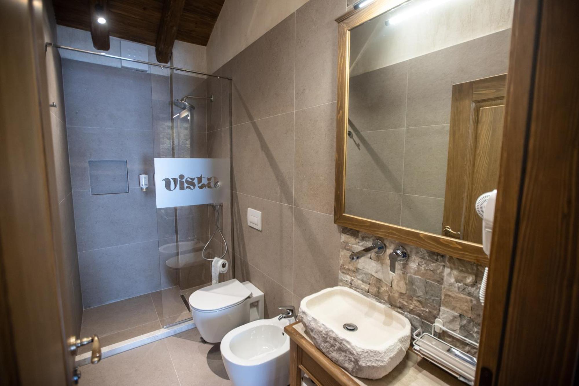 Vista Boutique Hotel Berat Exteriör bild