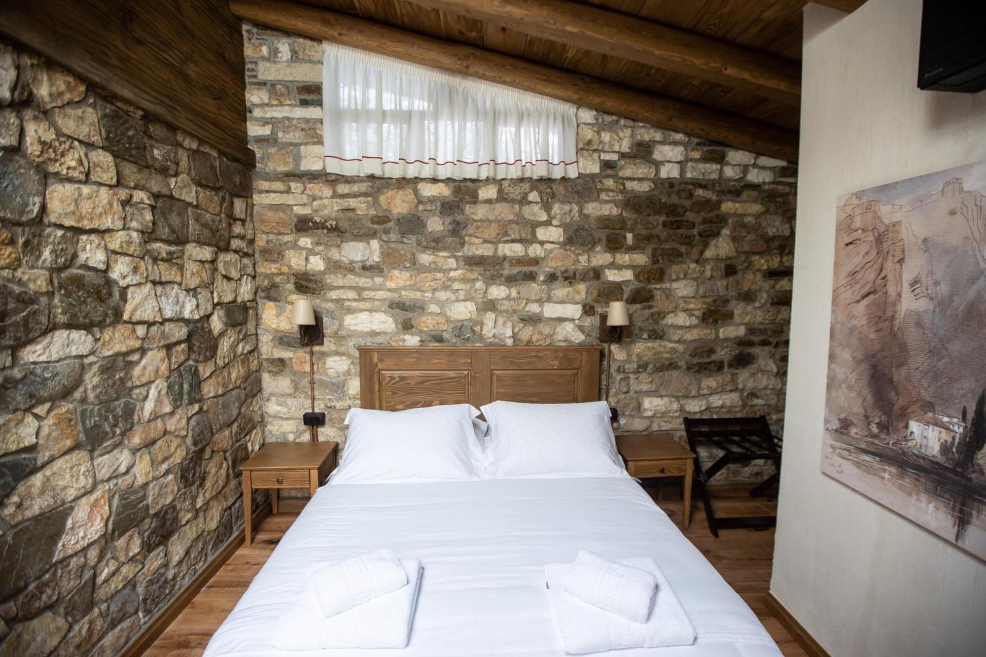 Vista Boutique Hotel Berat Exteriör bild