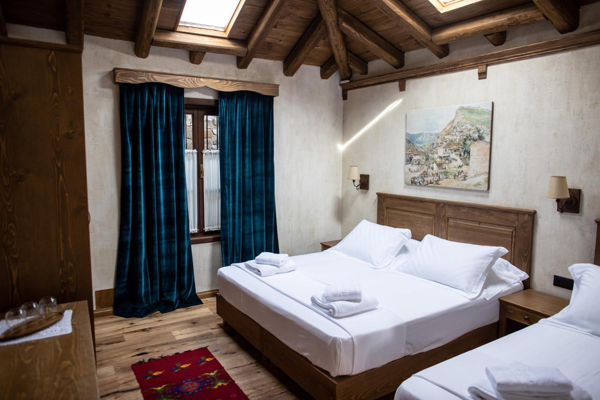 Vista Boutique Hotel Berat Exteriör bild